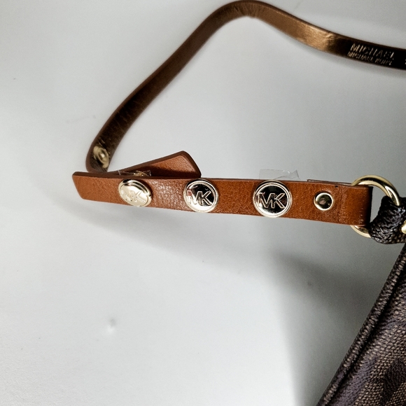 Michael Kors Chain Belt Wallet Bag Fanny Pack - New without Tag - Picture 8 of 9